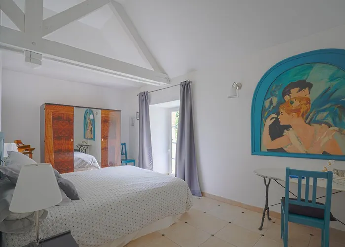 La Grange De Fonclause * La Rouquette